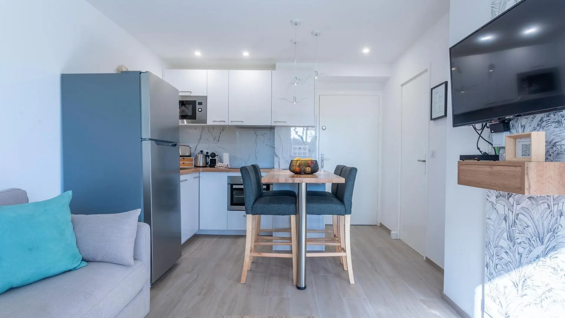 Апартаменты Appartement Saint-Raphael